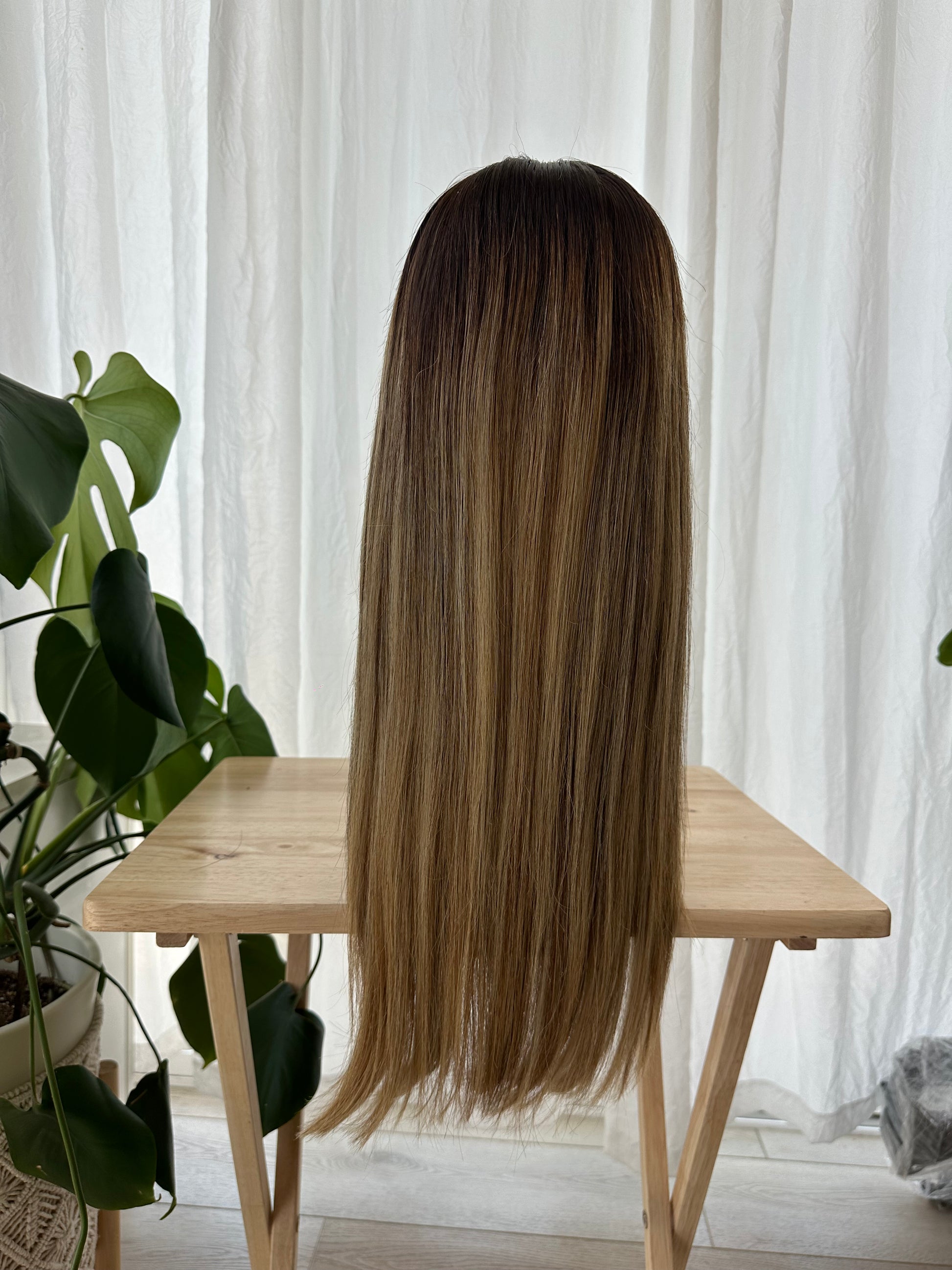 Hairvivi Crystiana